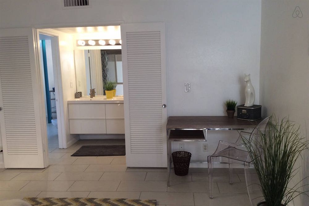 Modern Downtown Condo Παλμ Σπρινγκς Εξωτερικό φωτογραφία
