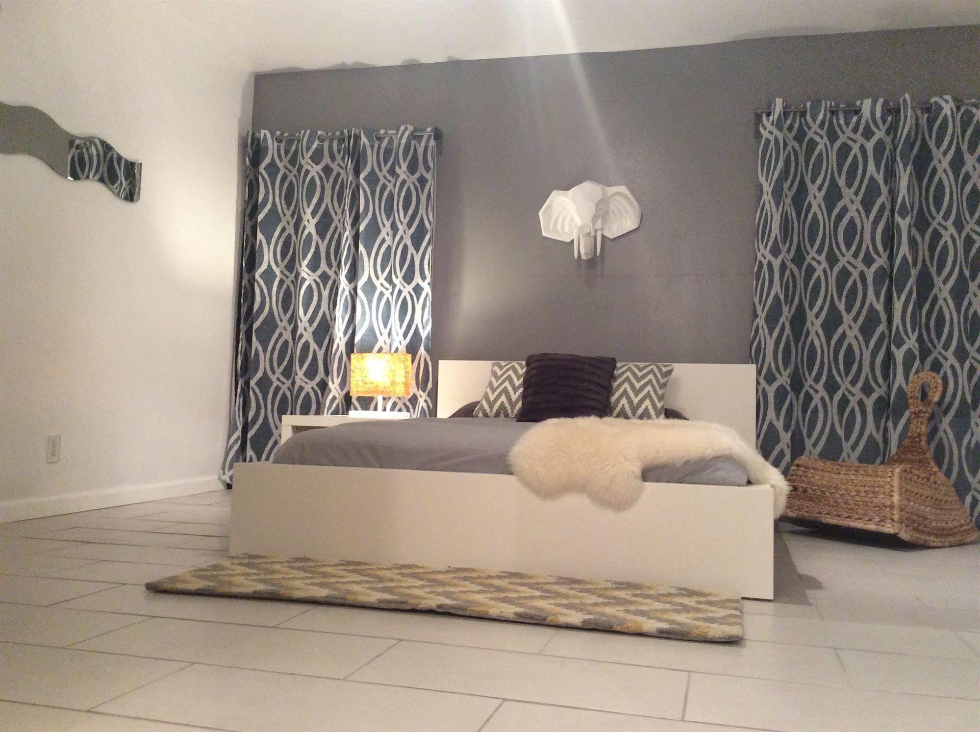 Modern Downtown Condo Παλμ Σπρινγκς Εξωτερικό φωτογραφία